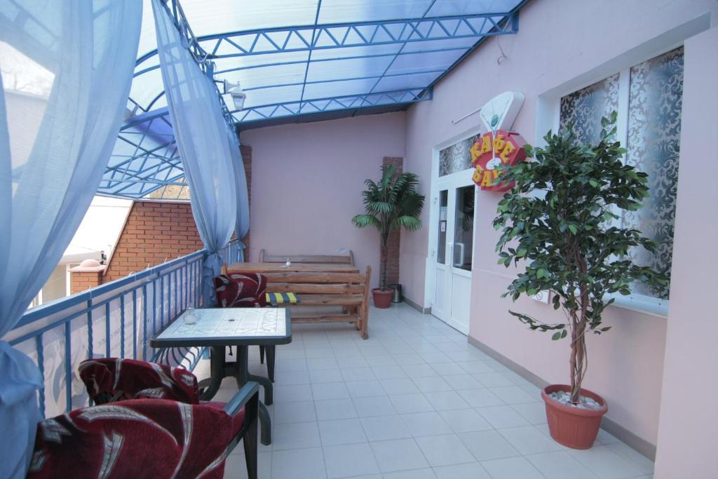 Admiral Hotel Skadovsʼk Exteriör bild